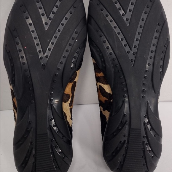 Vaneli Black and Brown Sneakers Comfort size 4 pre owned Exellent condition - Picture 5 of 10